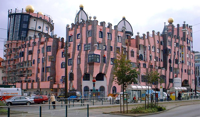 Hundertwasserhaus in Magdeburg ("Grüne Zitadelle")